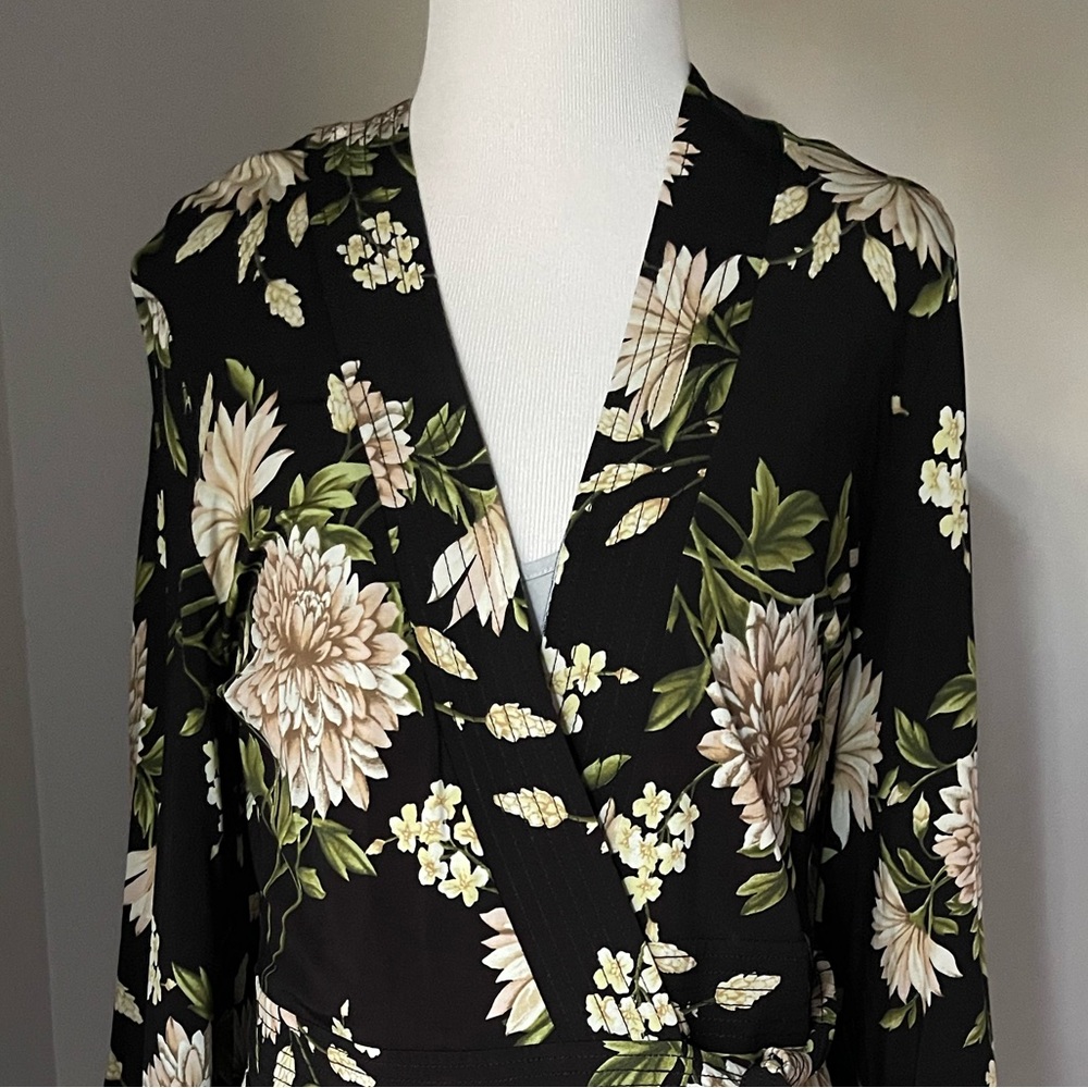 BCBGMaxAzria Floral Wrap Dress - Picture 5 of 6